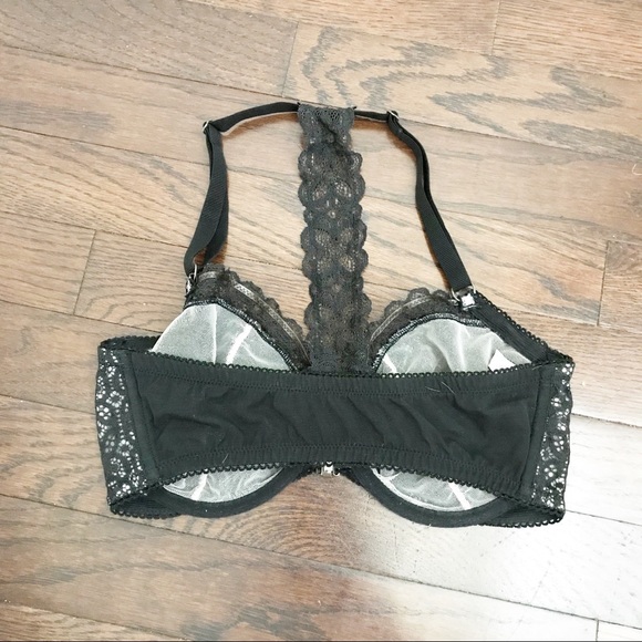 VS FREE W/ Purchase - Picture 2 of 6